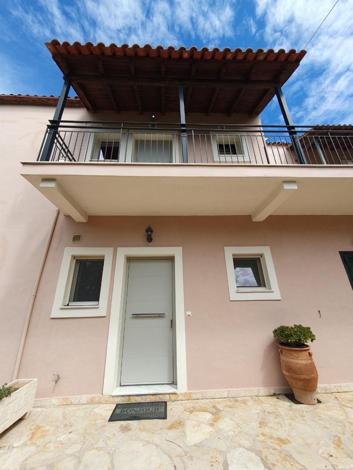 Emily'S Apartments Kassiopi Zewnętrze zdjęcie