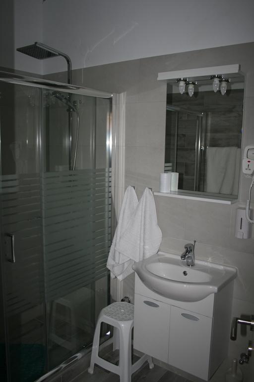Emily'S Apartments Kassiopi Zewnętrze zdjęcie